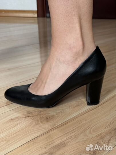 Туфли черные 39