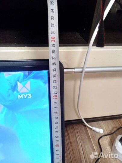 Цифровой автомобильный телевизор