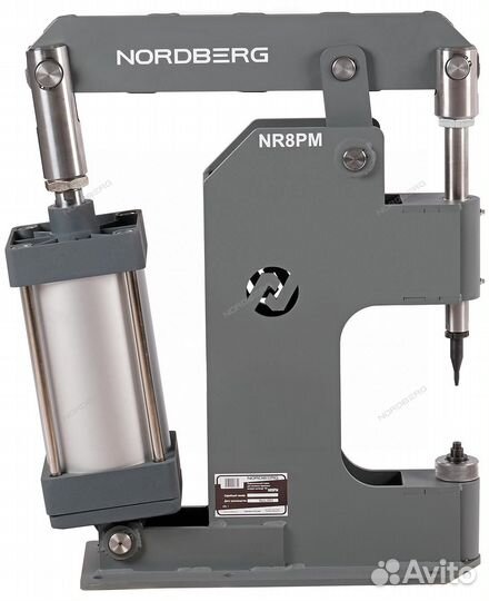 Станок для заклепки тормозных колодок