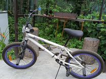 Трюковой велосипед BMX