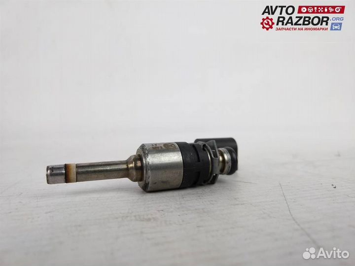 Форсунка инжекторная электрическая Audi A1 2010