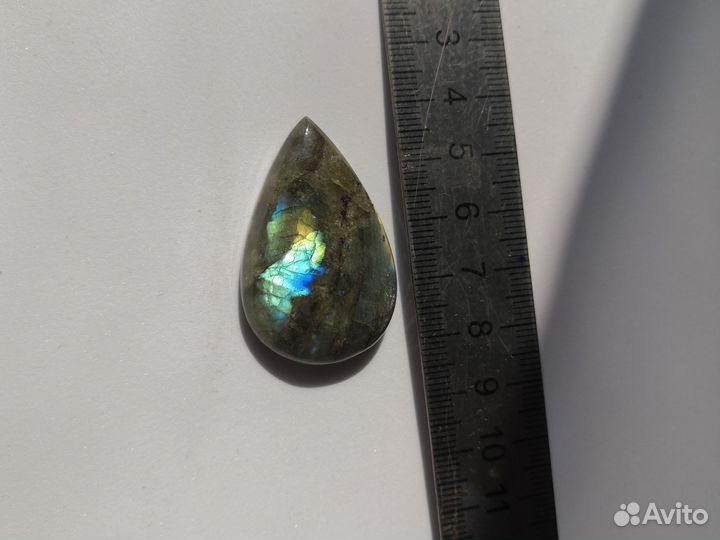 Кабошоны лабрадорита