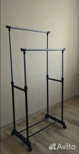 Вешалка для одежды напольная