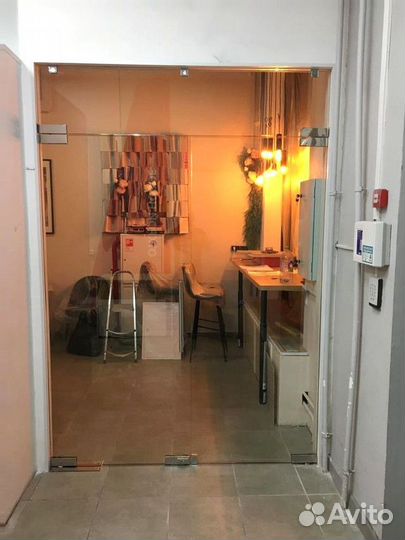 Дверь стеклянная межкомнатная