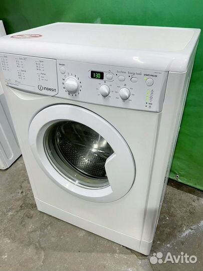 Стиральная машина Indesit 5 кг, 1000 об