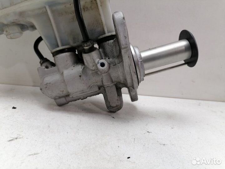 Главный тормозной цилиндр Audi A3 2013