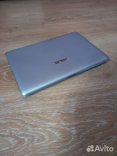 Ноутбук asus Eee PC