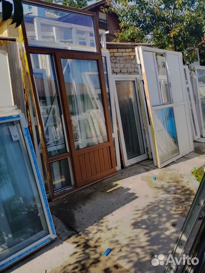 Двери пластиковые бу