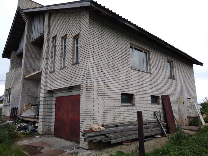 Дом 360 м² на участке 15 сот.