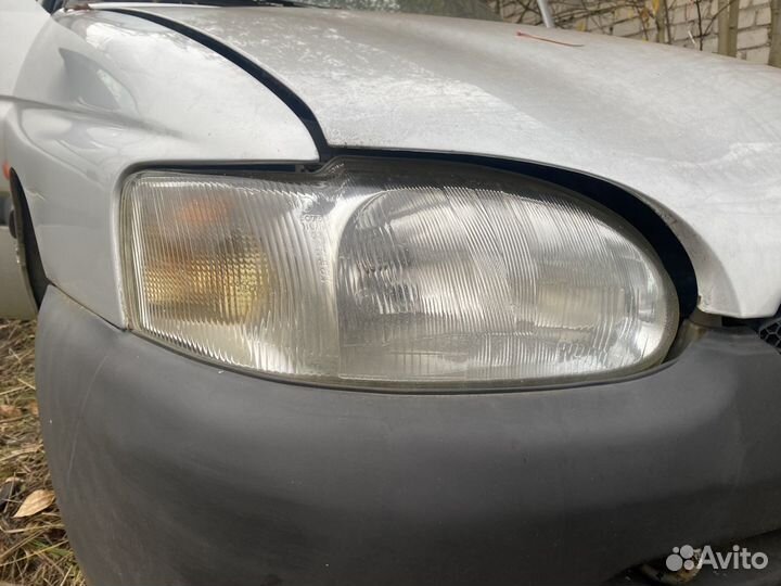 Передний бампер ford escort