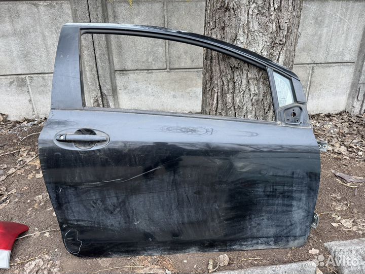 Двери toyta yaris