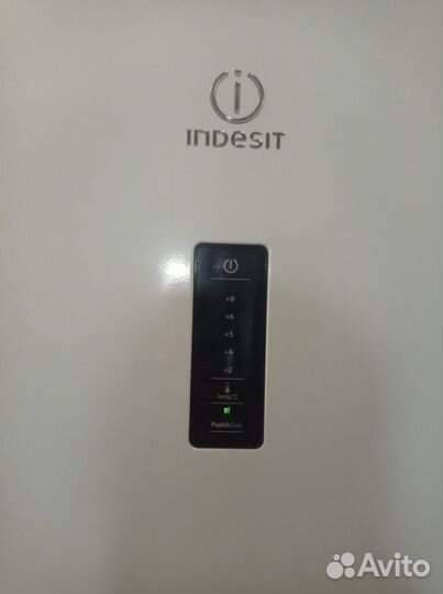 Продам холодильник Indesit