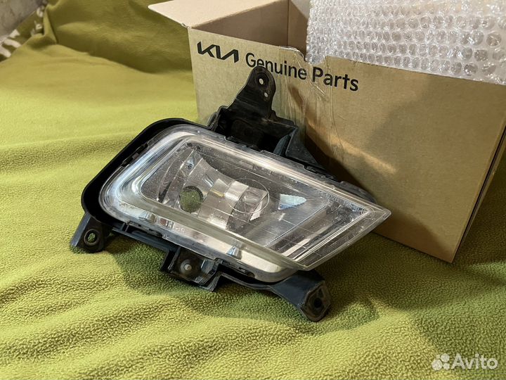 Противотуманка Kia Ceed