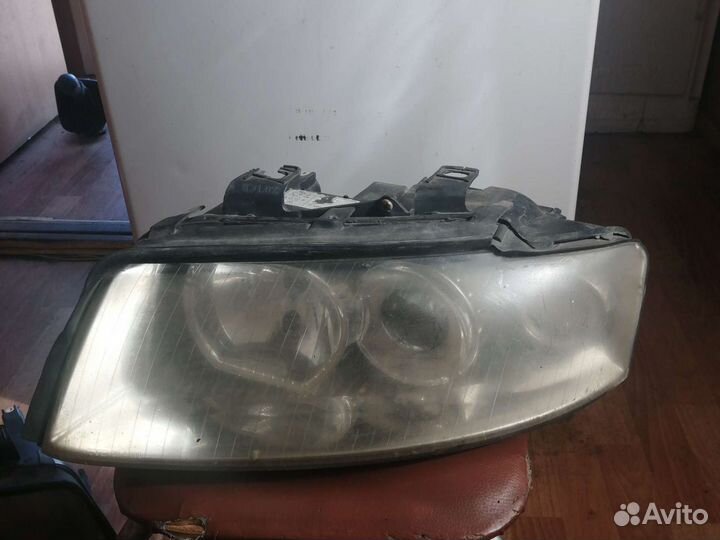 Фара левая Audi A4 B6 1.9 TDI CVT