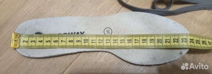 Коньки фигурные 37 размер