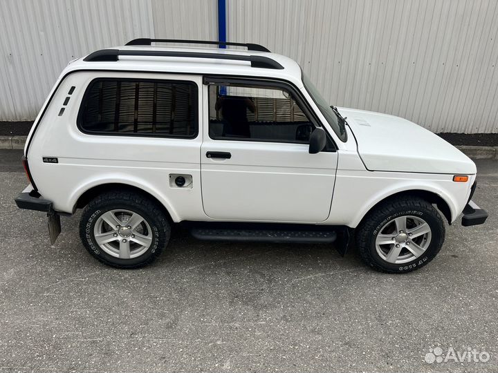 LADA 4x4 (Нива) 1.7 МТ, 2011, 164 000 км