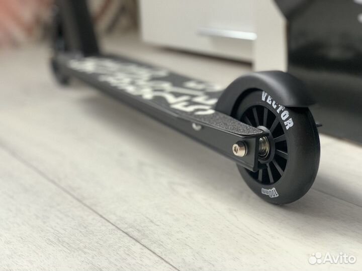 Самокат трюковый тм scooter
