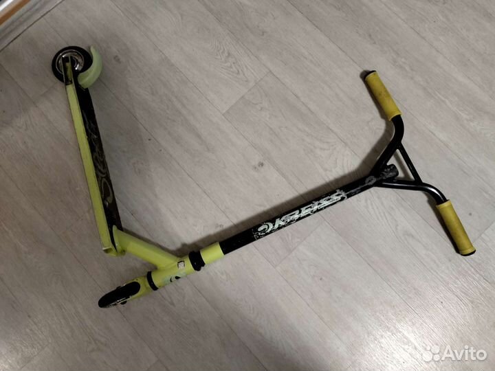 Трюковой самокат