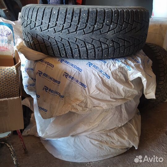 Maxxis ArcticTrekker NS3 235/65 R17