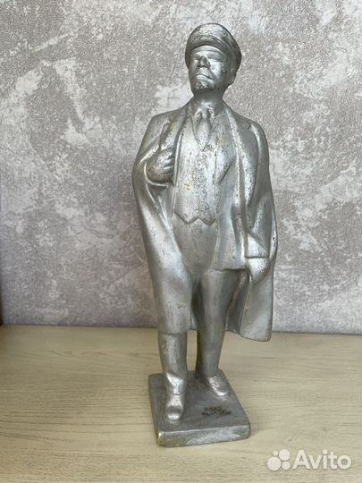 Ленин. Кабинетная скульптура