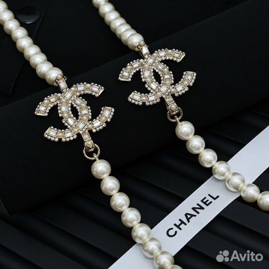 Chanel колье жемчужное со стразами