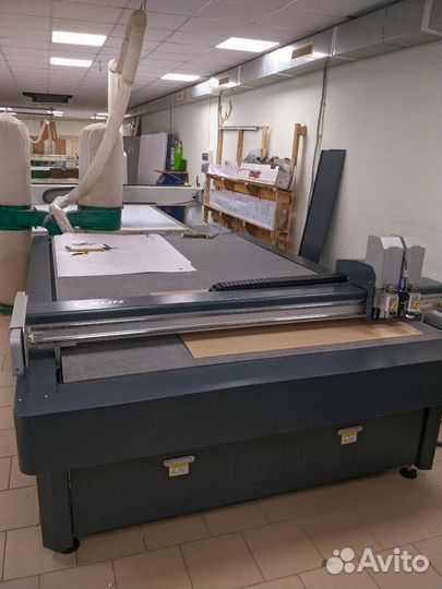 Планшетный режущий плоттер T-CUT DC