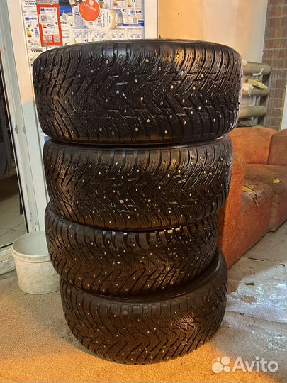Nokian Tyres Hakkapeliitta 8 SUV 255/55 R18