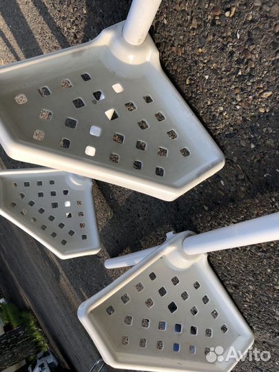 Угловая полка в ванную