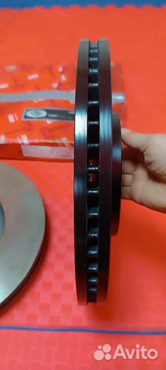 Тормозной диск на infiniti