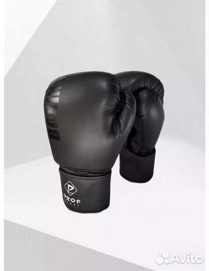 Боксерские перчатки 10 oz