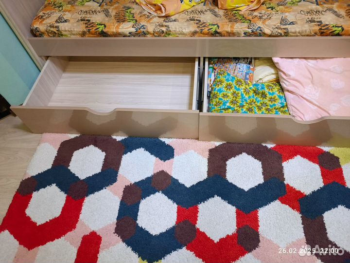 Детская двухярусная кровать