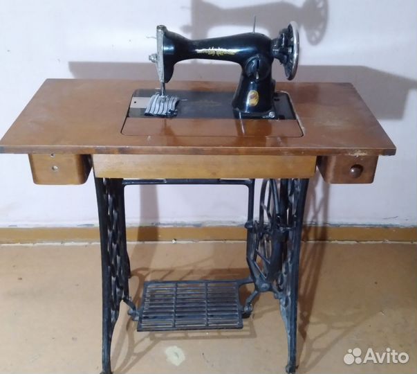 Швейная машинка ножная подольск