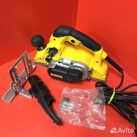 Рубанок dewalt d26500 (24847)