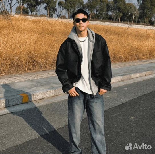 Бомбер кожаный balenciaga type