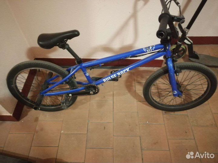 Трюковой велосипед BMX