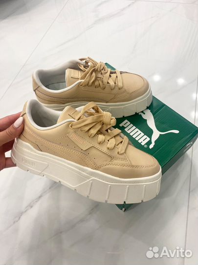 Кроссовки женские 36,5