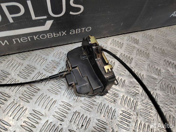 Замок двери задний правый Renault Megane 2 седан