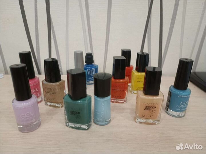 Лаки для ногтей пакетом