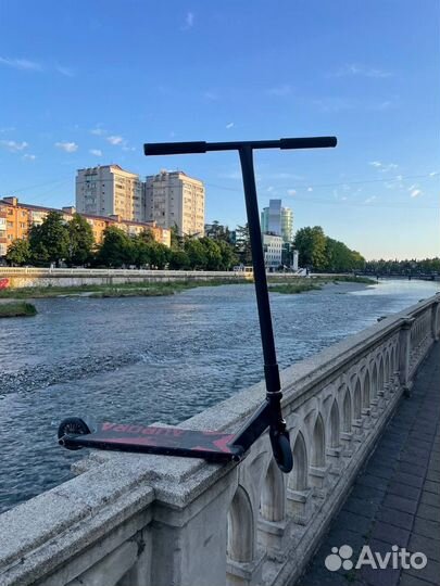 Трюковой самокат Tech Team aurora