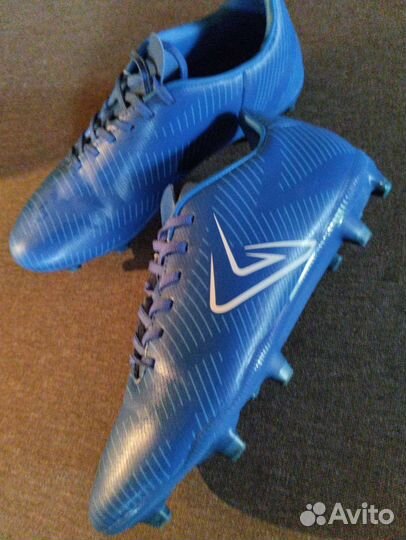Бутсы футбольные 39 размер