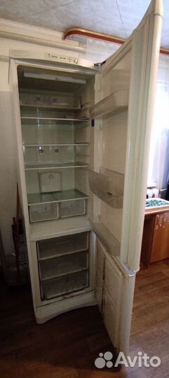 Холодильник бу Indesit