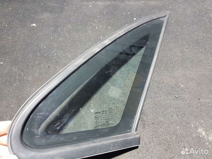 Стекло кузовное глухое Chevrolet lacetti