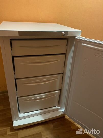 Морозильник indesit