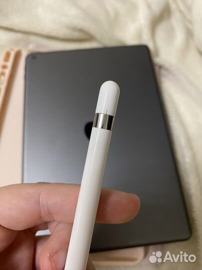 Apple iPad 10.2 Wi-Fi 64GB Silver + Apple Pencil