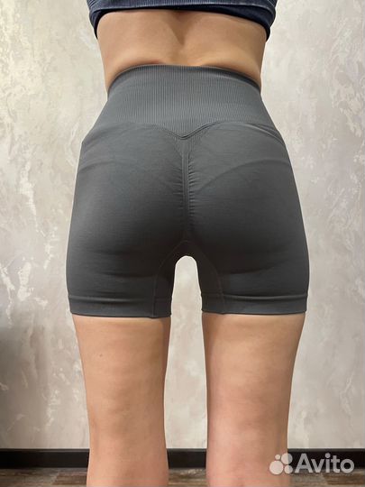 Спортивные шорты женские серые 44 S