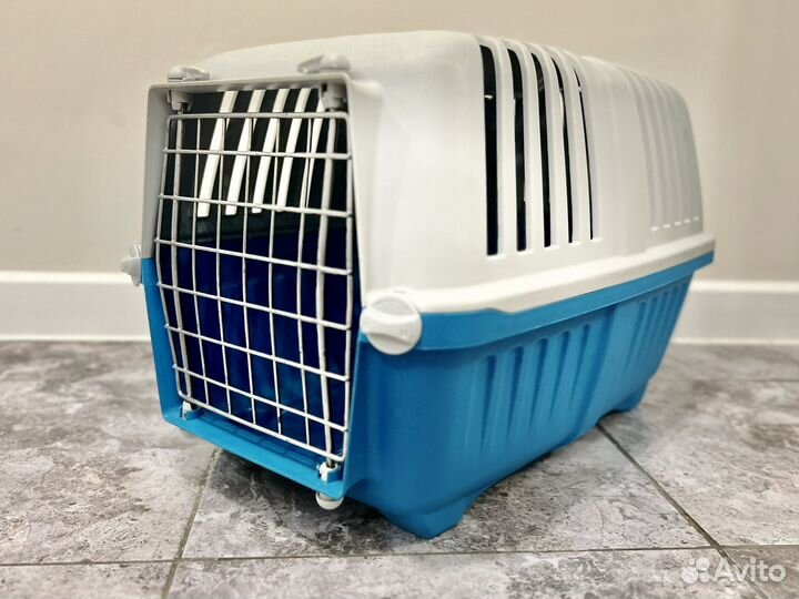 Переноска для животных пластиковая