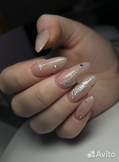 Мастер маникюра