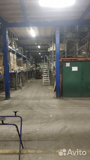 Стекло лобовое (датчик дождя/ молдинг/ 4D SED/5D WGN) audi A4 00-09 / S4 04-08 XYG audia4-01-svzlfwx