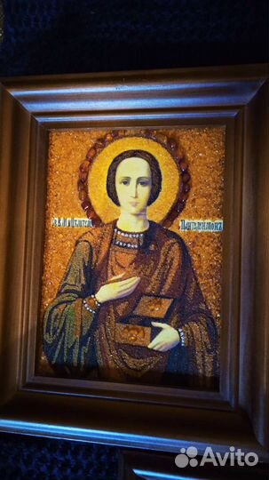 Икона из янтаря освященная 22х27