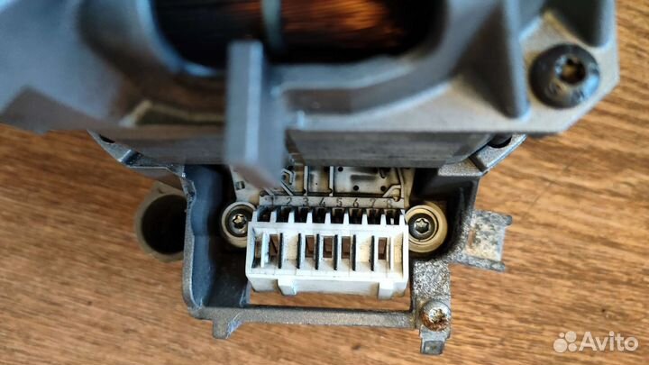 Двигататель стиральной машины bosch, siemens